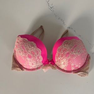Victoria’s Secret Dream Angels push up bra